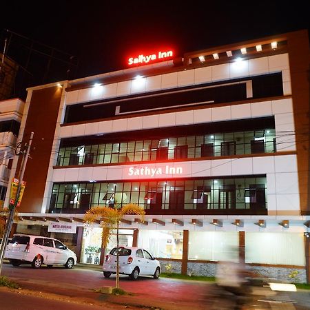 Sathya Inn Guruvāyūr エクステリア 写真