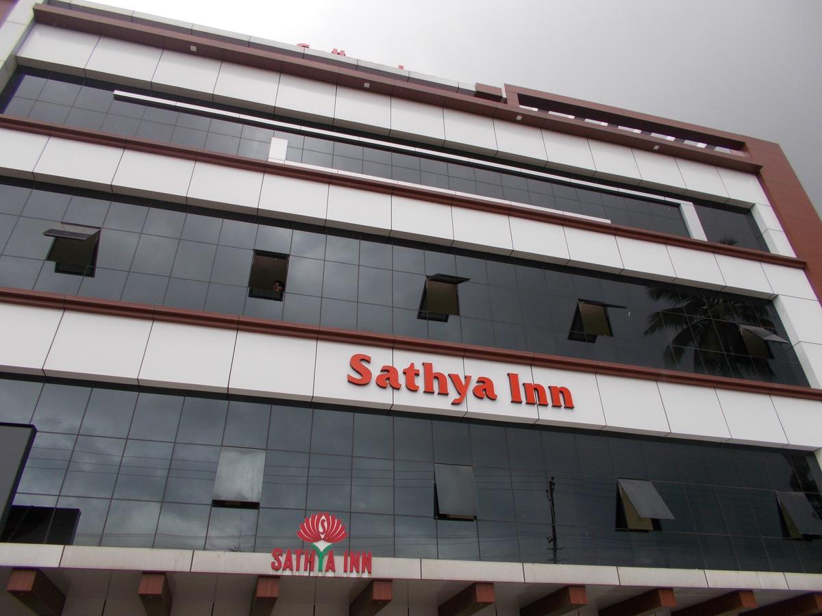 Sathya Inn Guruvāyūr エクステリア 写真