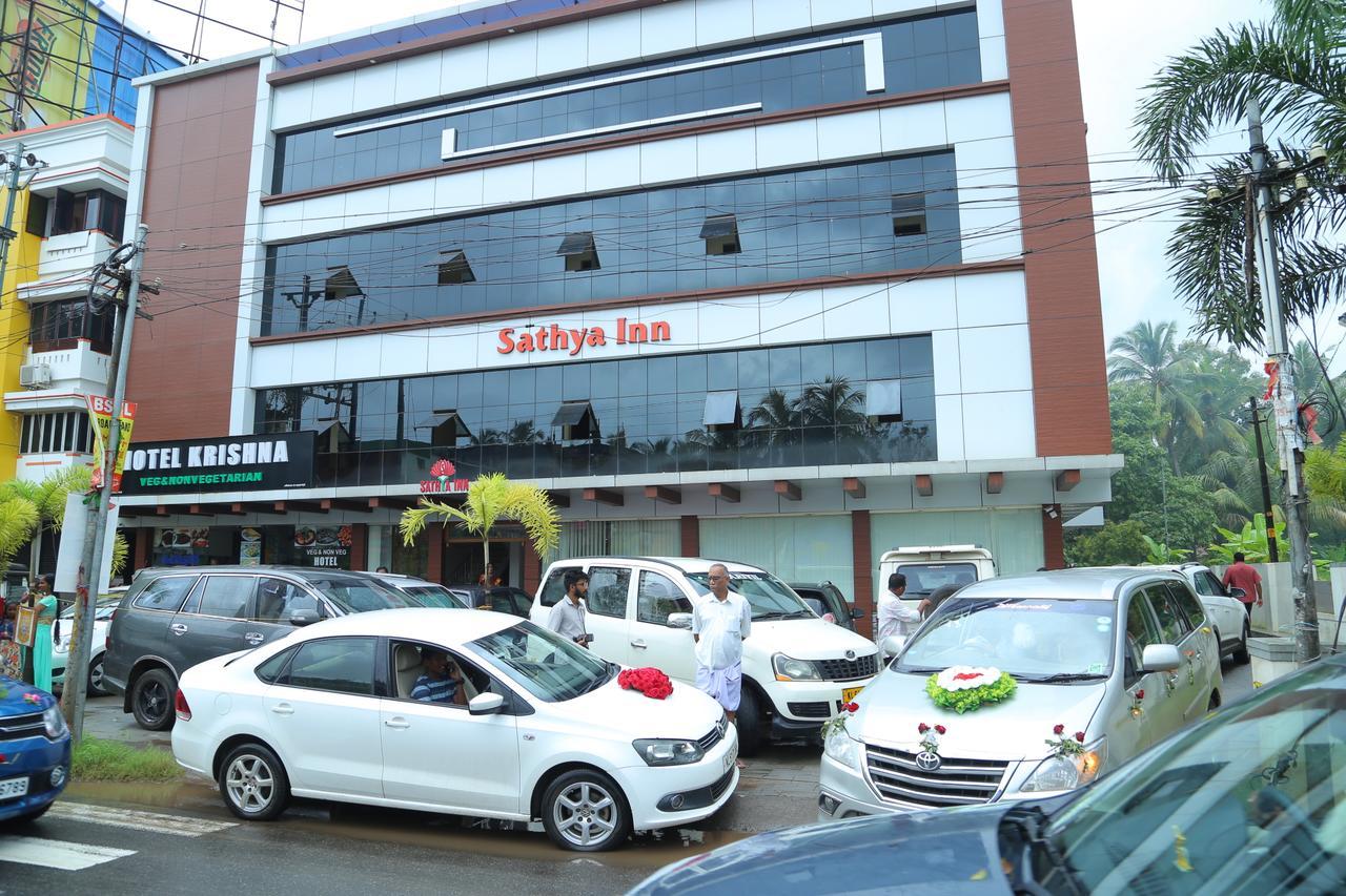 Sathya Inn Guruvāyūr エクステリア 写真
