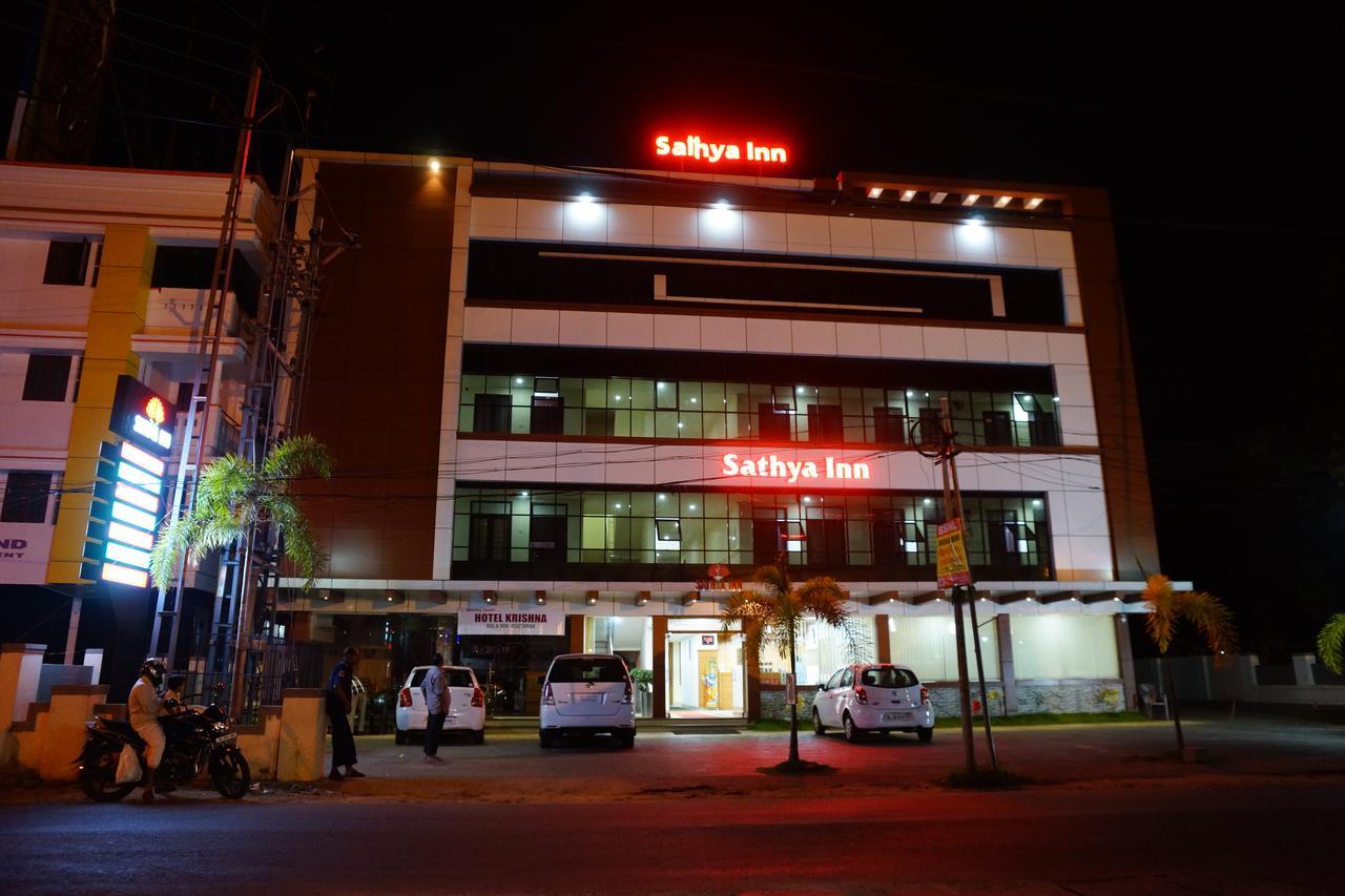 Sathya Inn Guruvāyūr エクステリア 写真