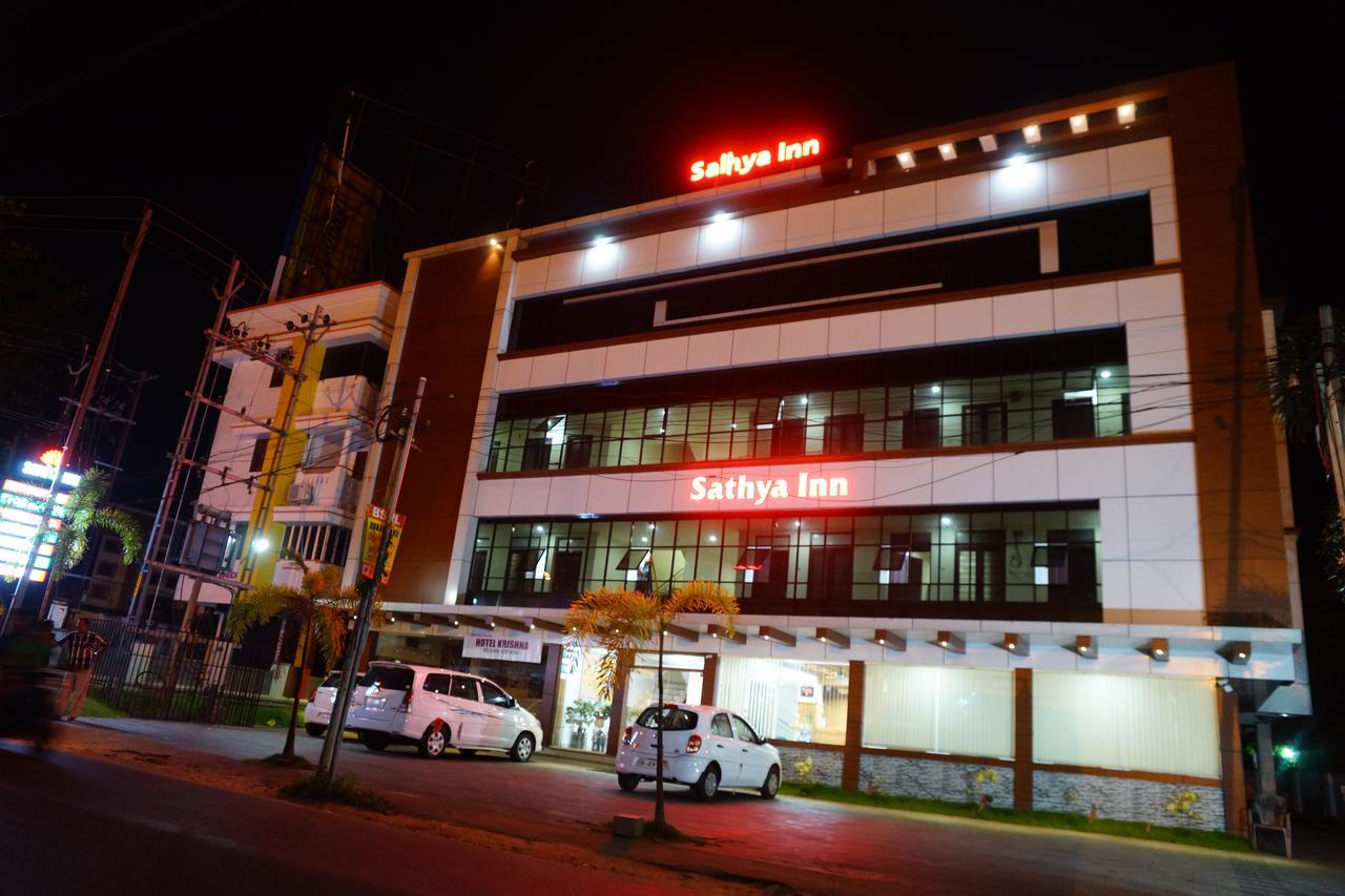Sathya Inn Guruvāyūr エクステリア 写真